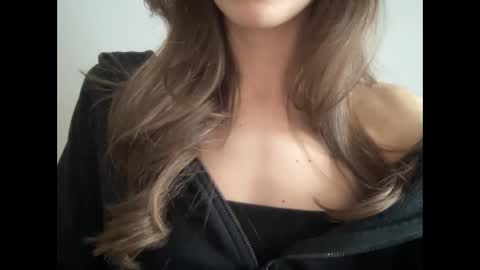 Snapshot of marinalovenow chatting on 03/12/25, 11:09 Marina online show from 03/12/25, 11:09