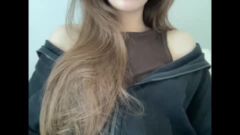 Snapshot of marinalovenow chatting on 10/21/25, 06:25 Marina online show from 10/21/25, 06:25