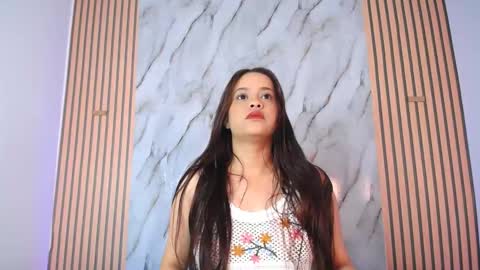 Snapshot of marinella16 chatting on 10/12/25, 01:21 Marinella16 online show from 10/12/25, 01:21