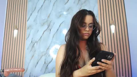 Snapshot of marinella16 chatting on 10/30/25, 09:26 Marinella16 online show from 10/30/25, 09:26