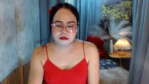 Snapshot of mariposa_911 chatting on 06/09/26, 03:01 LEAH online show from 06/09/26, 03:01