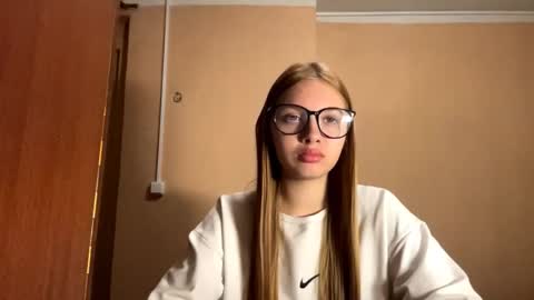 Liza online show from 10/29/25, 08:43