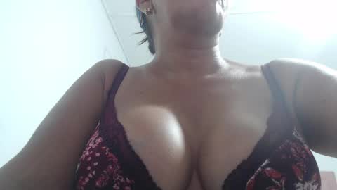 Snapshot of mariska_69 chatting on 05/25/26, 06:52 mariska_69 online show from 05/25/26, 06:52