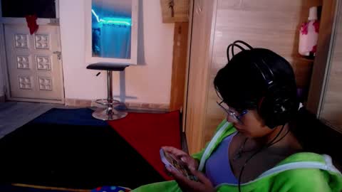 Maritza Ferrer -Samara Beltran online show from 11/24/25, 04:34