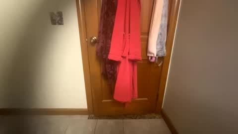 Snapshot of mark10hard chatting on 12/26/24, 11:54 Mark9hard online show from 12/26/24, 11:54