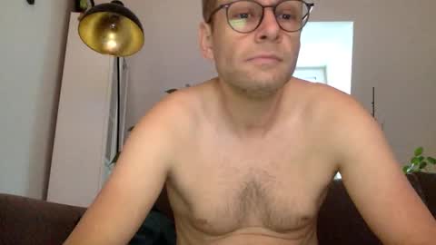 Snapshot of mark32571 chatting on 01/15/25, 08:09 Little Mark online show from 01/15/25, 08:09