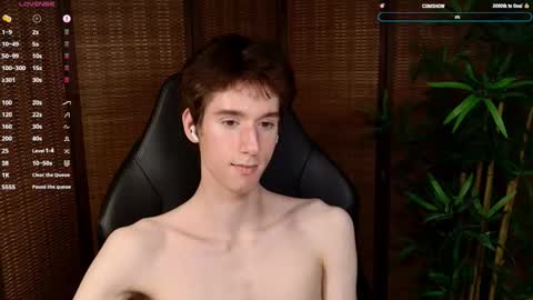 Snapshot of mark327645 chatting on 11/21/25, 07:12 Mark online show from 11/21/25, 07:12