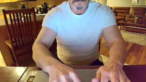 Mark online show from 03/02/25, 01:26