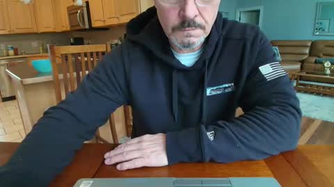 Mark online show from 03/02/25, 03:16
