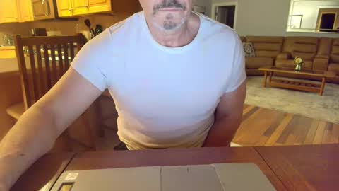 Mark online show from 03/10/25, 10:48