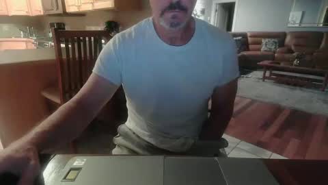 Mark online show from 09/10/25, 09:42
