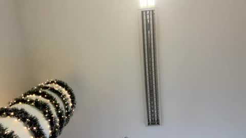 Mark online show from 12/16/25, 09:47