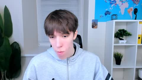 Mark online show from 04/13/26, 10:43