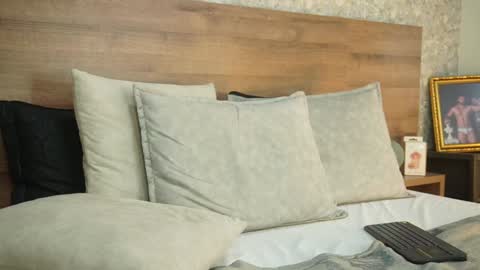 Mark online show from 02/03/25, 11:15