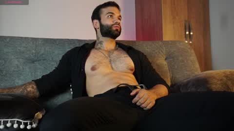 Mark online show from 10/30/25, 09:15