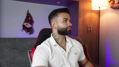 Mark online show from 12/18/25, 11:11