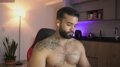 Mark online show from 03/19/26, 12:25