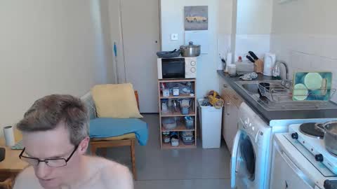 Snapshot of mark_islington chatting on 06/09/26, 10:38 mark_islington online show from 06/09/26, 10:38