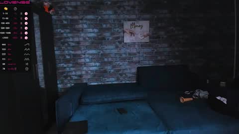 Mark online show from 03/27/26, 02:28