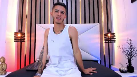 Snapshot of mark_pirs chatting on 10/27/25, 11:31 Mark Pirs online show from 10/27/25, 11:31