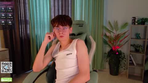 Mark online show from 10/11/25, 08:24