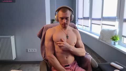 Snapshot of mark_stiff chatting on 01/10/25, 12:15 Mark online show from 01/10/25, 12:15