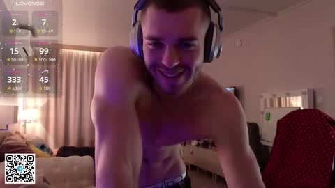 Snapshot of mark_stiff chatting on 10/12/25, 09:08 Mark online show from 10/12/25, 09:08