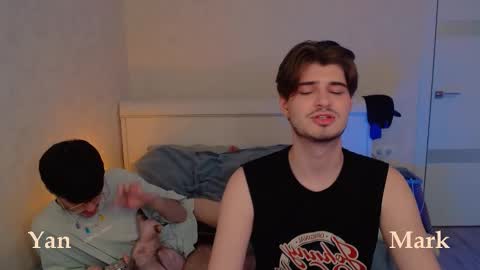 Mark online show from 09/11/25, 07:47