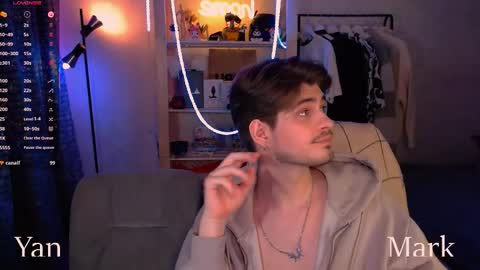 Snapshot of mark_sun chatting on 01/19/26, 04:11 Mark online show from 01/19/26, 04:11