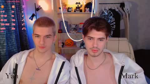 Snapshot of mark_sun chatting on 03/27/26, 06:18 Mark online show from 03/27/26, 06:18