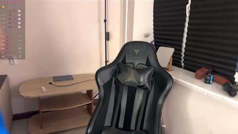 Mark online show from 12/21/25, 02:35