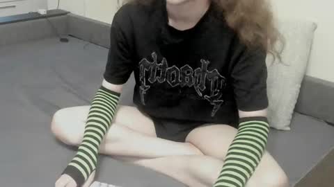 Snapshot of markglover chatting on 06/26/26, 08:35 Mark online show from 06/26/26, 08:35