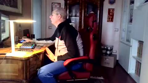 markmarkmark00 online show from 02/25/26, 07:18