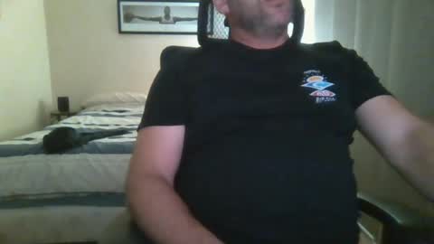Snapshot of markoboy34 chatting on 07/18/26, 12:20 Matt Kung online show from 07/18/26, 12:20
