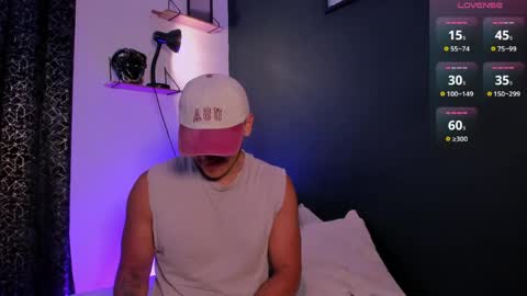 Mark Santos online show from 04/15/26, 07:43