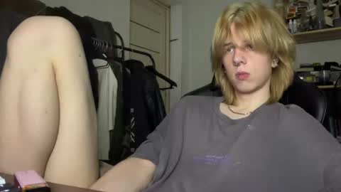 Mark online show from 07/08/26, 09:08
