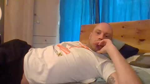 markus_7 online show from 09/29/25, 01:27