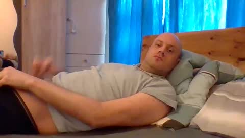 Snapshot of markus_7 chatting on 11/04/25, 12:04 markus_7 online show from 11/04/25, 12:04