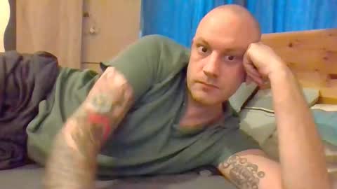 Snapshot of markus_7 chatting on 12/16/25, 10:09 markus_7 online show from 12/16/25, 10:09