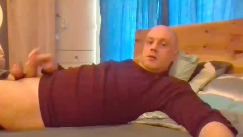 markus_7 online show from 06/05/26, 12:33