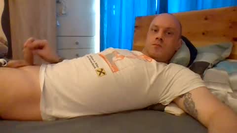 Snapshot of markus_7 chatting on 06/19/26, 06:18 markus_7 online show from 06/19/26, 06:18