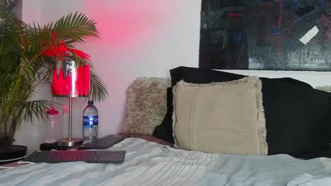 Snapshot of markus_latin chatting on 01/27/25, 04:33 Markus latin online show from 01/27/25, 04:33