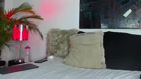 Snapshot of markus_latin chatting on 02/24/25, 12:09 Markus latin online show from 02/24/25, 12:09