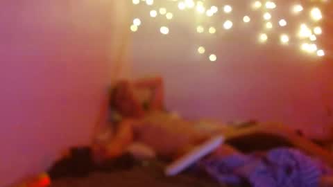 Snapshot of markymark101825061 chatting on 01/01/25, 09:17 markymark101825061 online show from 01/01/25, 09:17