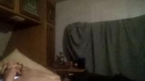 markymark101825061 online show from 12/19/25, 08:21