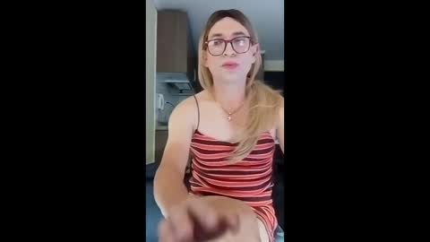 Snapshot of marla85 chatting on 04/03/26, 06:06 marla85 online show from 04/03/26, 06:06