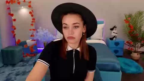 Snapshot of marladewis chatting on 11/06/25, 01:23 MarlaDewis online show from 11/06/25, 01:23