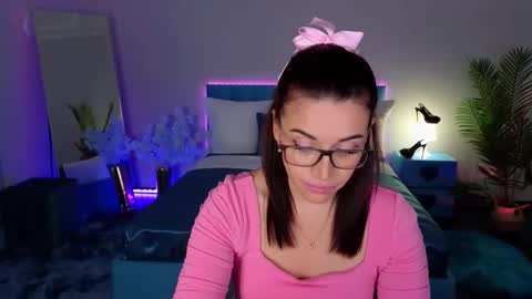 MarlaDewis online show from 12/21/25, 02:13