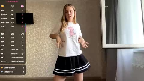 Olivia online show from 09/12/25, 02:28