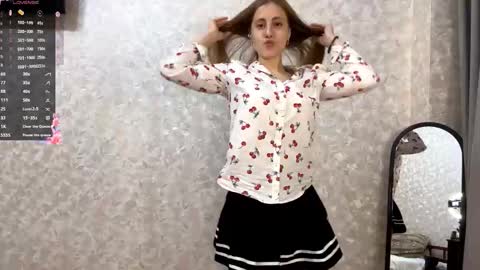 Olivia online show from 11/17/25, 02:01